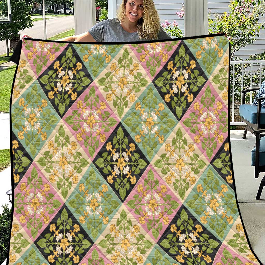 Seamless Pattern Puakenikeni and Kalo Quilt - Polynesian Pride