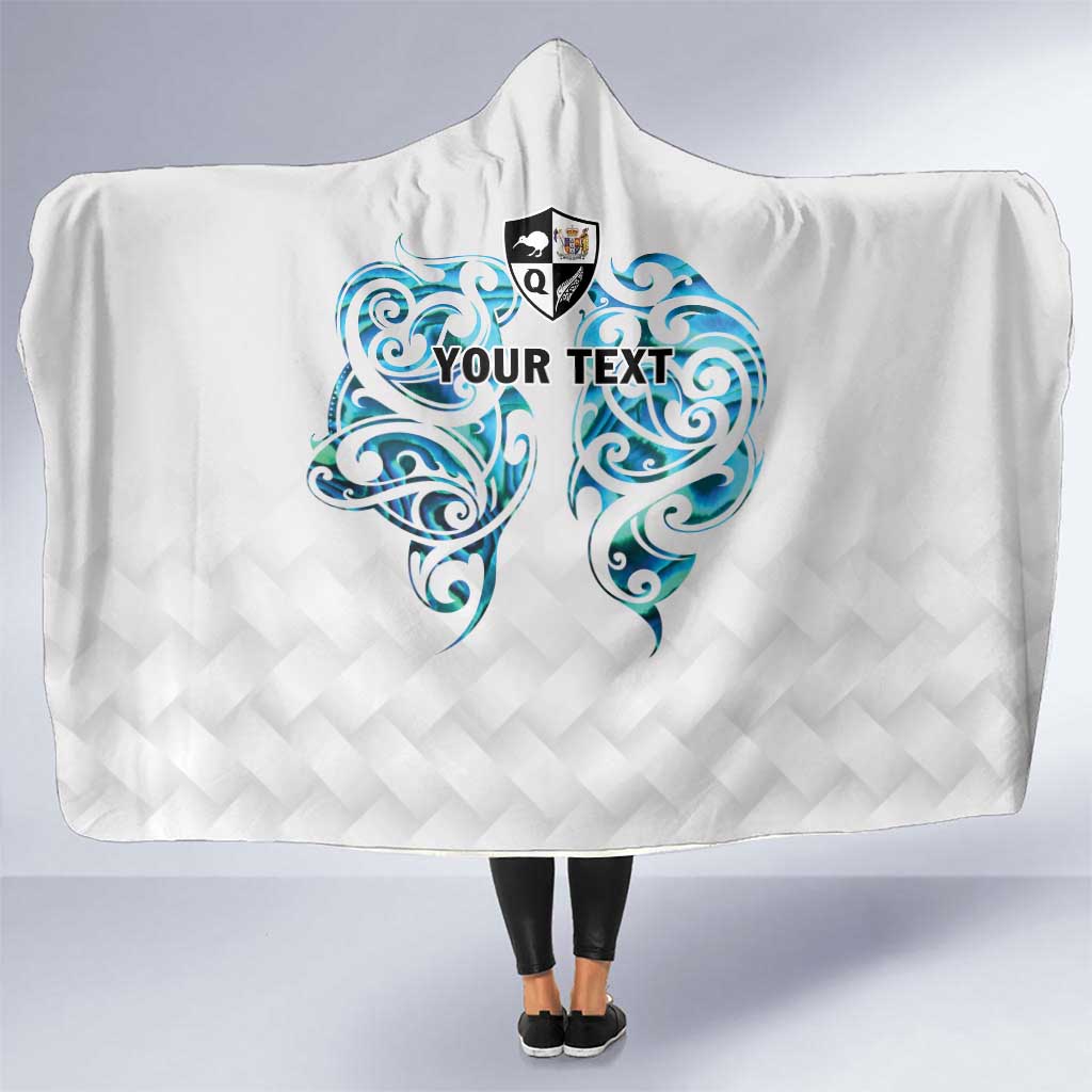 Queensland Maori Kiwi Personalised Hooded Blanket Ma Kakariki Papua Shell Maori Tribal Tattoo LT9 One Size White - Polynesian Pride