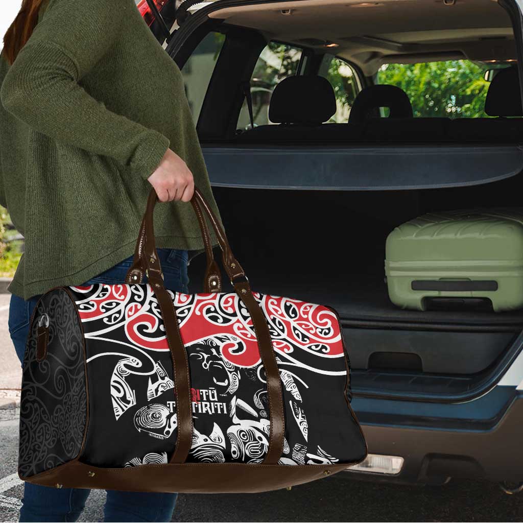 Aotearoa Toitu Te Tiriti Travel Bag New Zealand Stand Together Stand Stronger - Polynesian Pride
