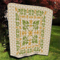 Squares Puakenikeni and Kalo Quilt Beige Palaka Hawaiian Quilt Pattern - Polynesian Pride