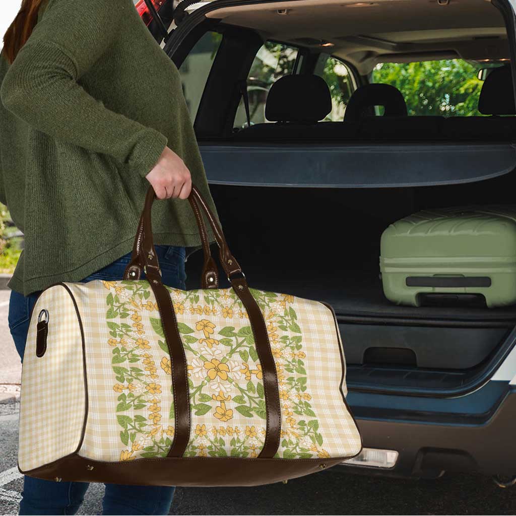 Squares Puakenikeni and Kalo Travel Bag Beige Palaka Hawaiian Quilt Pattern - Polynesian Pride