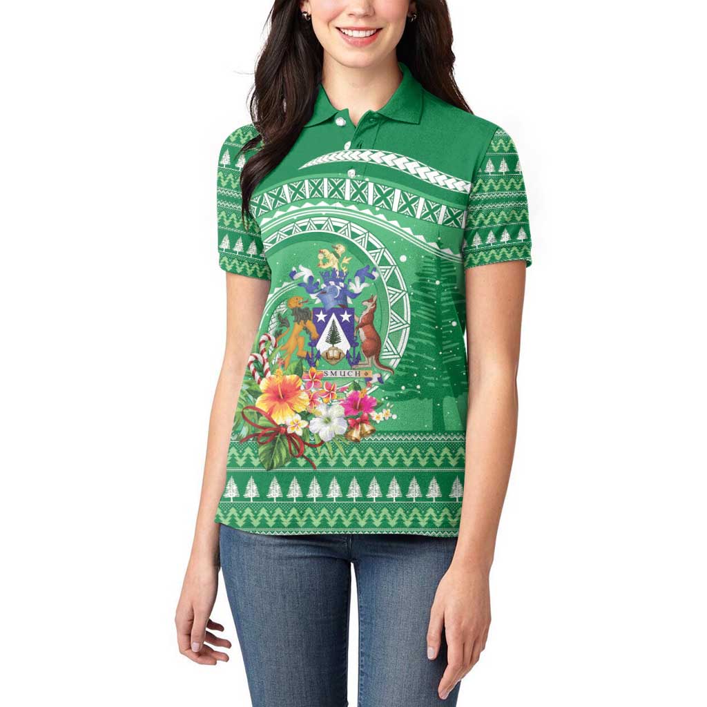 Norfolk Island Pine Tree Christmas Women Polo Shirt Coat of Arm and Polynesian Pattern
