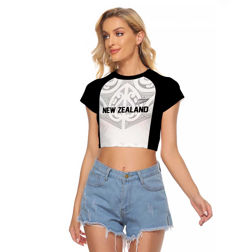 World Football 2026 New Zealand Custom Raglan Cropped T Shirt All White Fern Maori Tribal - Polynesian Pride