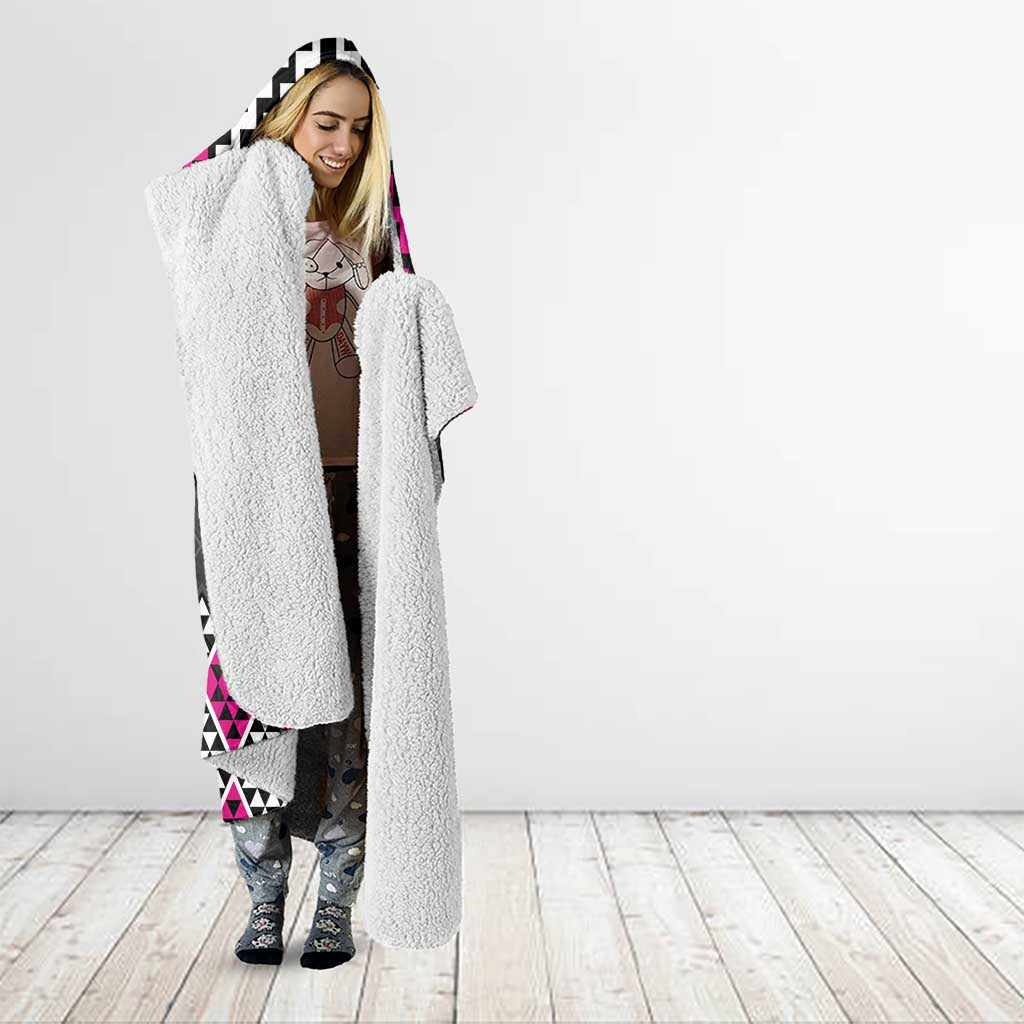 Personalised Aotearoa Niho Taniwha Motif Hooded Blanket Pink Style