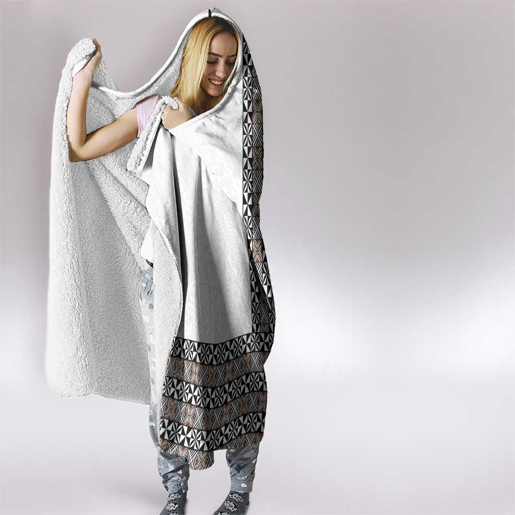 Light Gray Tongan Polynesian Tribal Hooded Blanket LT9 - Polynesian Pride