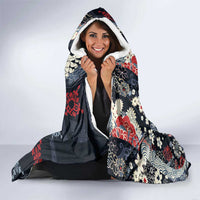 Hawaii Puakenikeni and Maile Lei Hooded Blanket Navy Blue Japanese Wave Style - Polynesian Pride