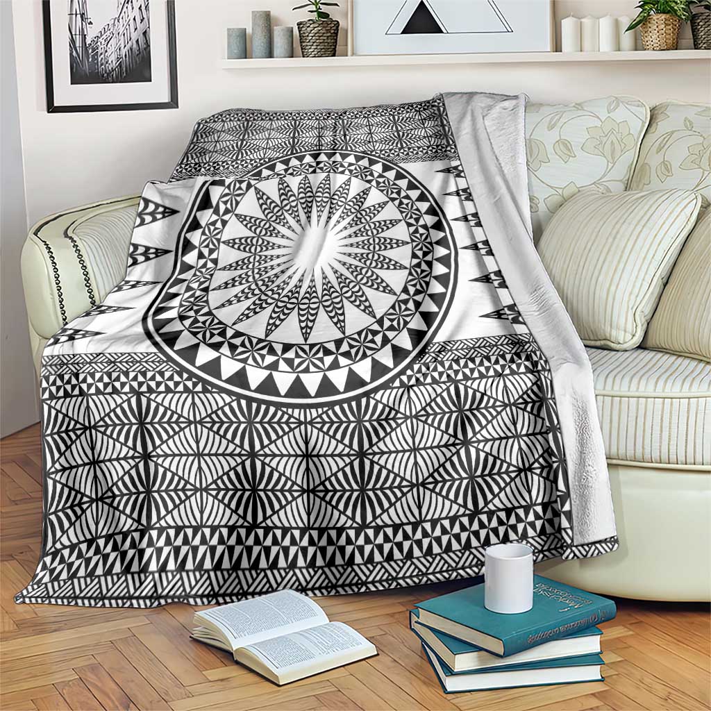 All White Tonga Malo e lelei Blanket Vintage Ngatu Tribal Pattern - Polynesian Pride