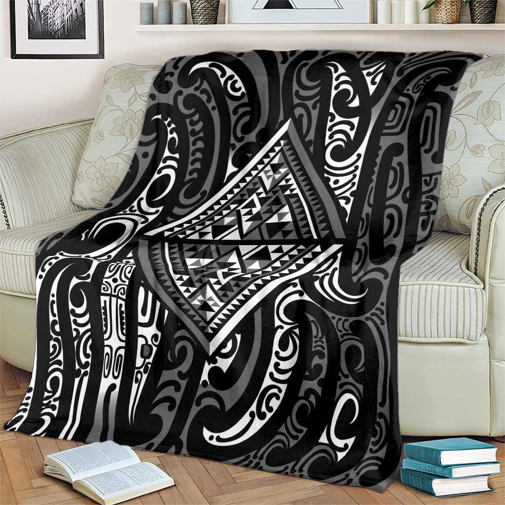 New Zealand Maori Taniko Blanket Black Kowhaiwhai Puhoro LT9 - Polynesian Pride