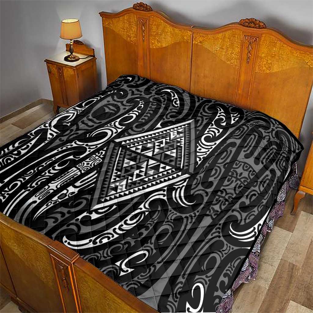 New Zealand Maori Taniko Quilt Black Kowhaiwhai Puhoro