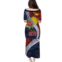 Flag of Kiribati Polynesian Pattern Puletasi Est 1979 With Tropical Flowers