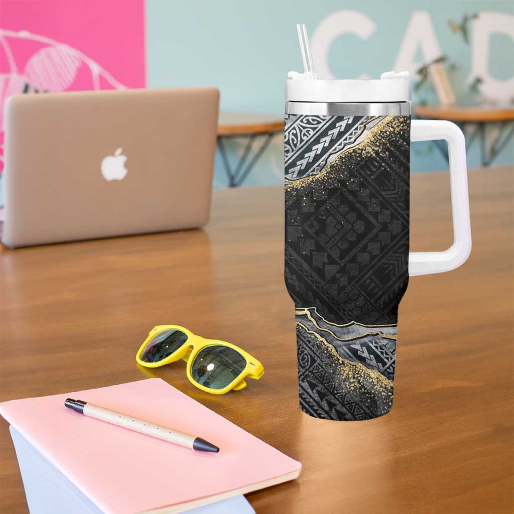 Polynesian Tribal Tattoo Tumbler With Handle Dark Marble Pattern