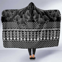 Black Taniko Kowhaiwhai Tukutuku Motif Hooded Blanket