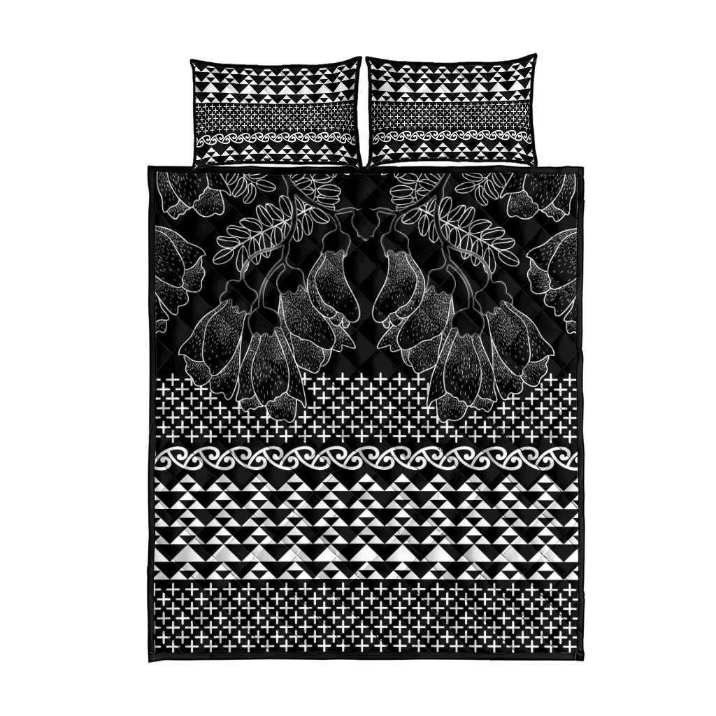 Black Taniko Kowhaiwhai Tukutuku Motif Quilt Bed Set