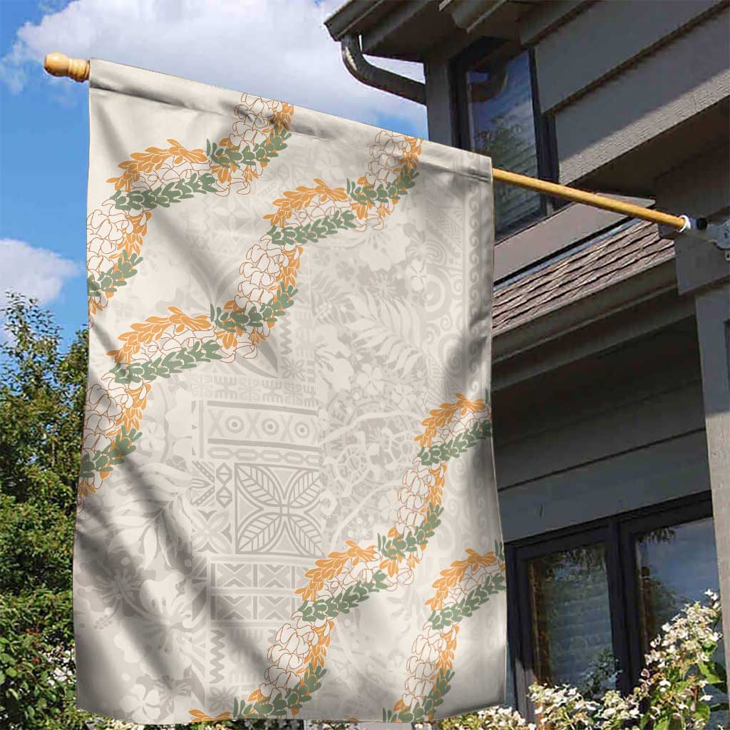 Aloha Pakalana and Puakenikeni Lei Garden Flag Beige Hawaiian Pattern