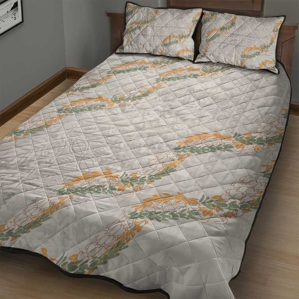 Aloha Pakalana and Puakenikeni Lei Quilt Bed Set Beige Hawaiian Pattern