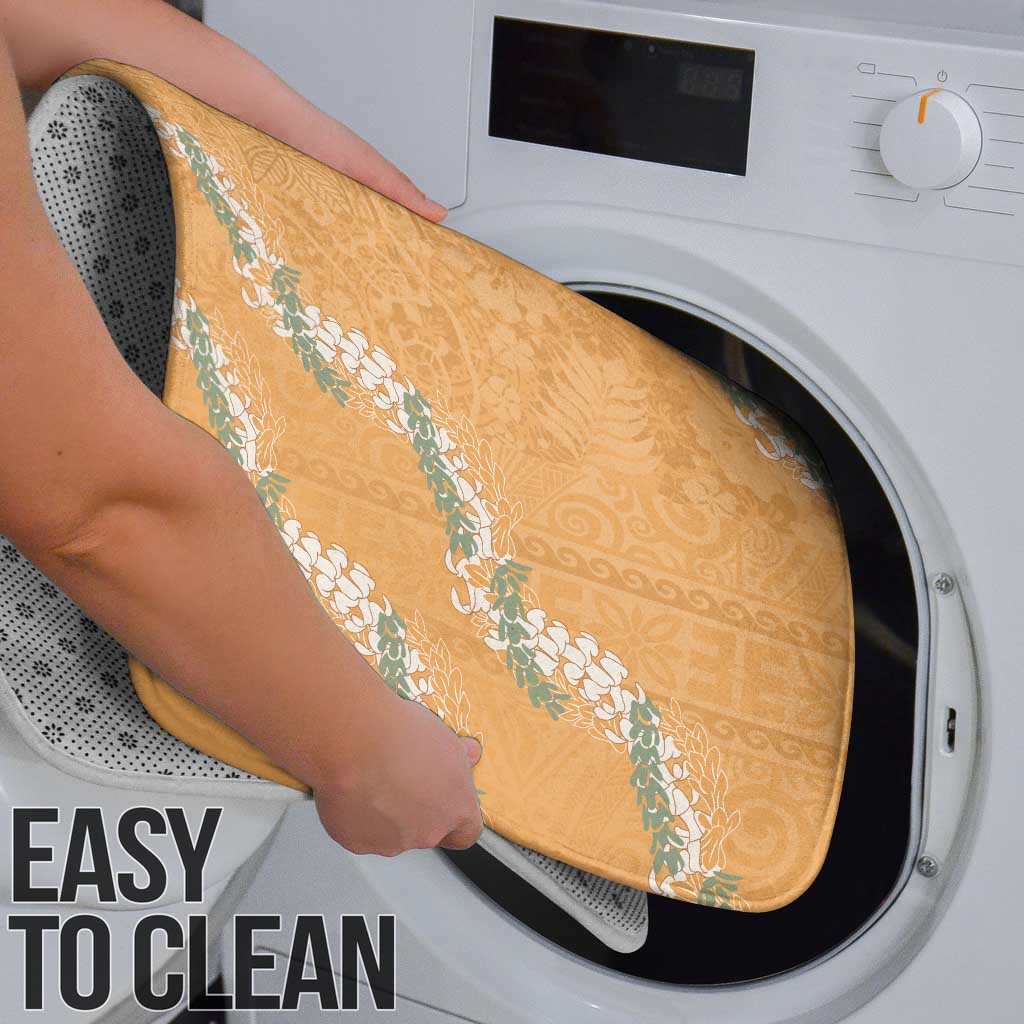 Aloha Pakalana and Puakenikeni Lei Bathroom Set Gold Hawaiian Pattern - Polynesian Pride