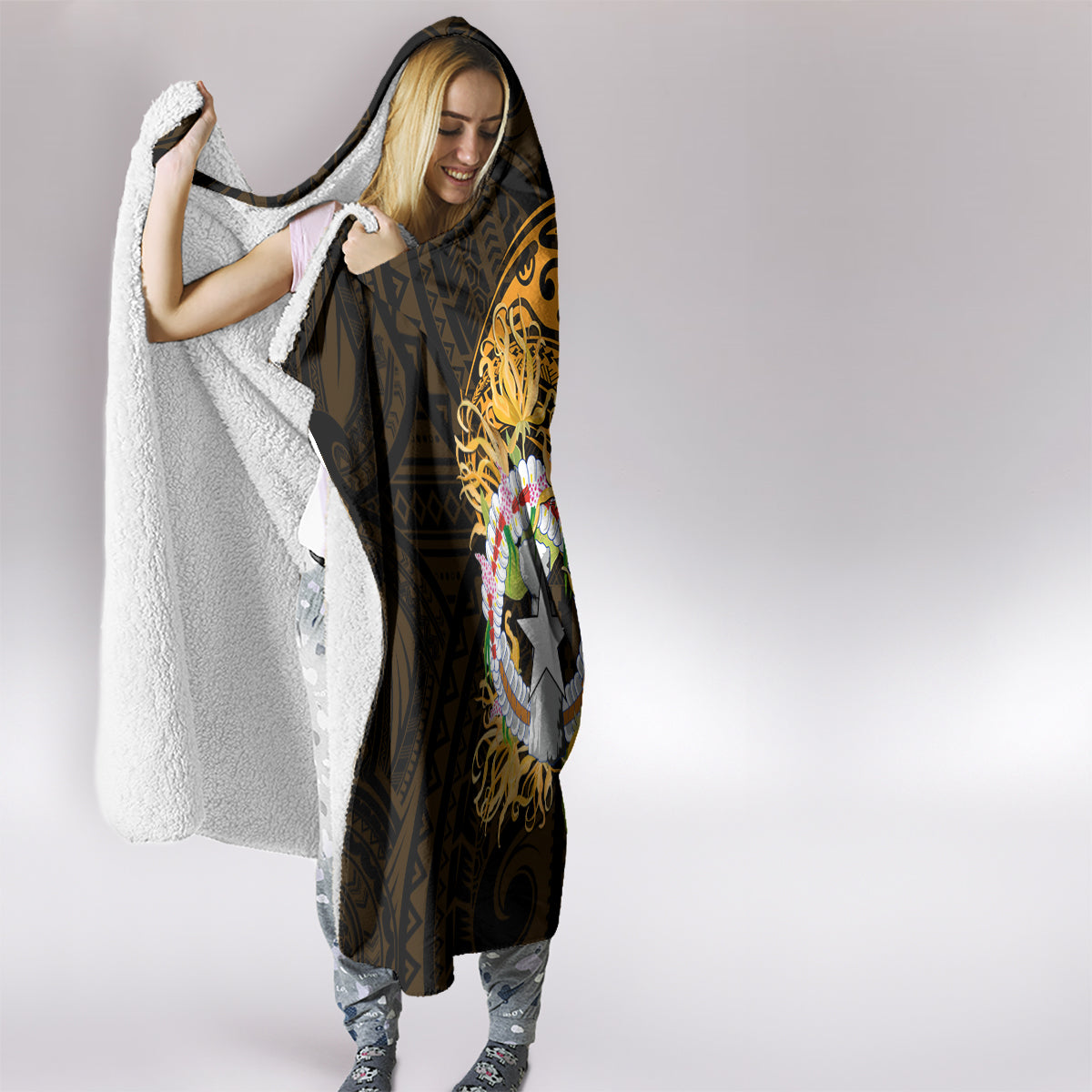Northern Mariana Islands Ylang-ylang Mwarmwar Hooded Blanket Polynesian Gold Style LT9 - Polynesian Pride