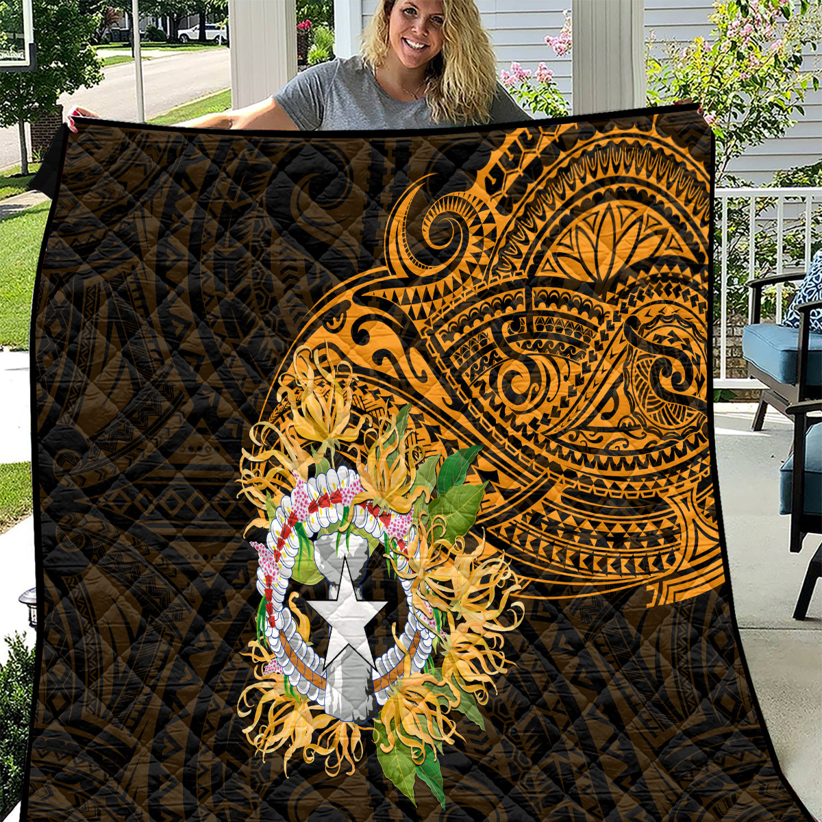 Northern Mariana Islands Ylang-ylang Mwarmwar Quilt Polynesian Gold Style LT9 Gold - Polynesian Pride