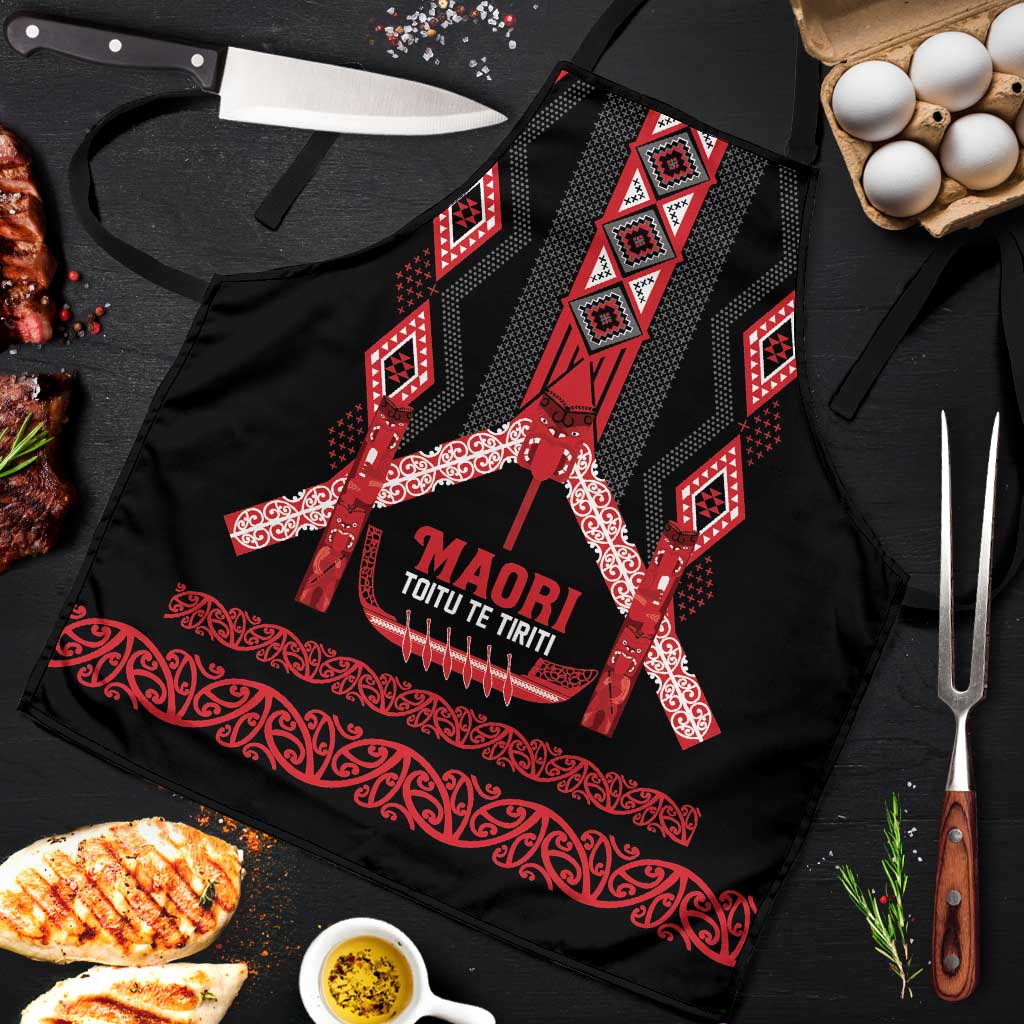 Toitu Te Tiriti Waitangi Apron Black Wharenui House - Polynesian Pride