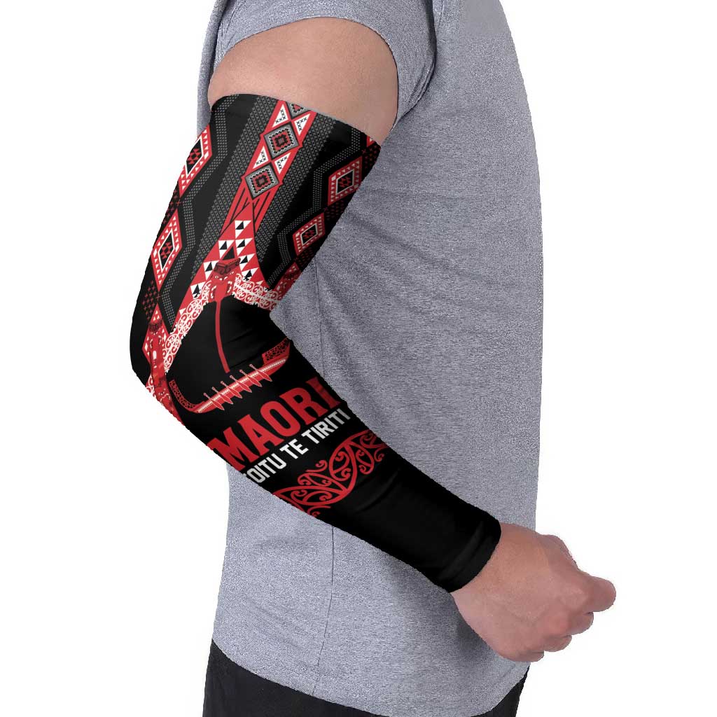 Toitu Te Tiriti Waitangi Arm Sleeves Black Wharenui House - Polynesian Pride