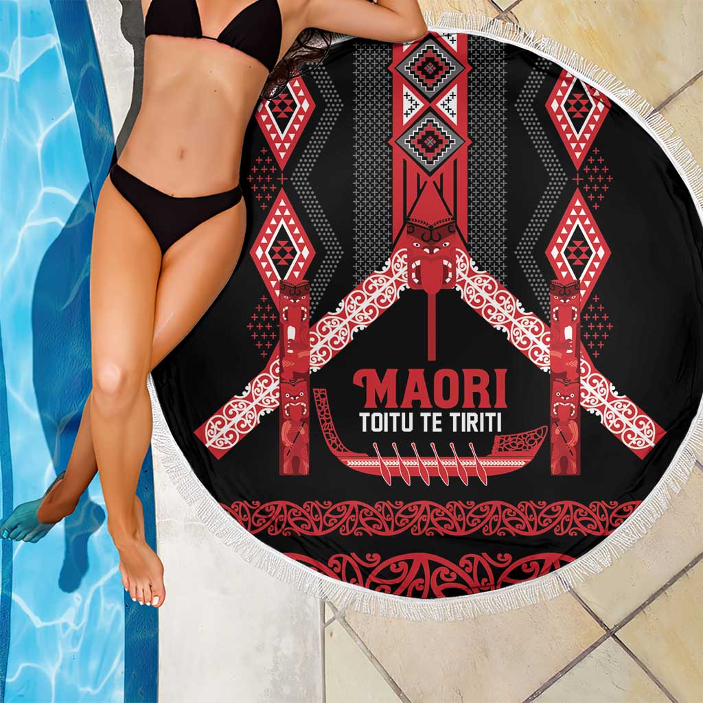 Toitu Te Tiriti Waitangi Beach Blanket Black Wharenui House - Polynesian Pride