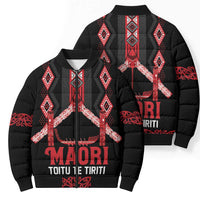 Toitu Te Tiriti Waitangi Bomber Puffer Jacket Black Wharenui House - Polynesian Pride