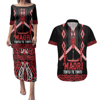 Toitu Te Tiriti Waitangi Couples Matching Puletasi and Hawaiian Shirt Black Wharenui House - Polynesian Pride