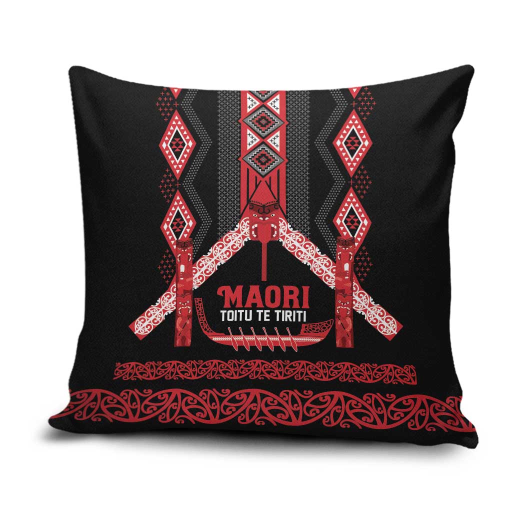 Toitu Te Tiriti Waitangi Pillow Cover Black Wharenui House LT9 Black - Polynesian Pride