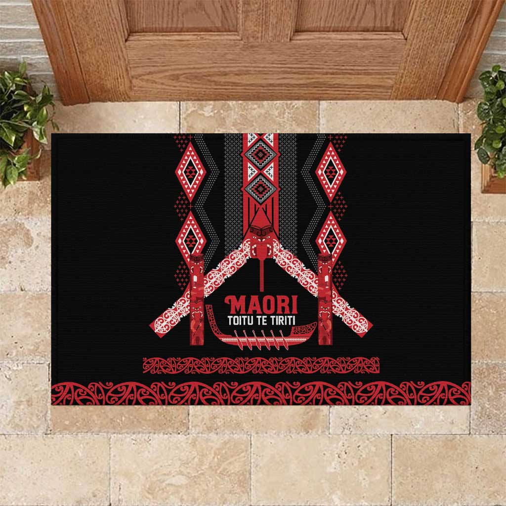 Toitu Te Tiriti Waitangi Rubber Doormat Black Wharenui House LT9 Black - Polynesian Pride