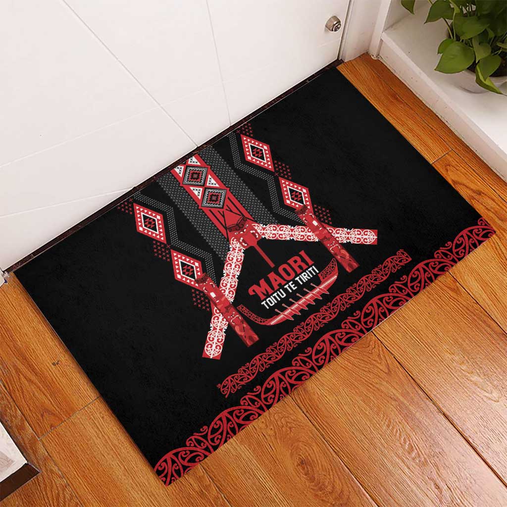 Toitu Te Tiriti Waitangi Rubber Doormat Black Wharenui House - Polynesian Pride
