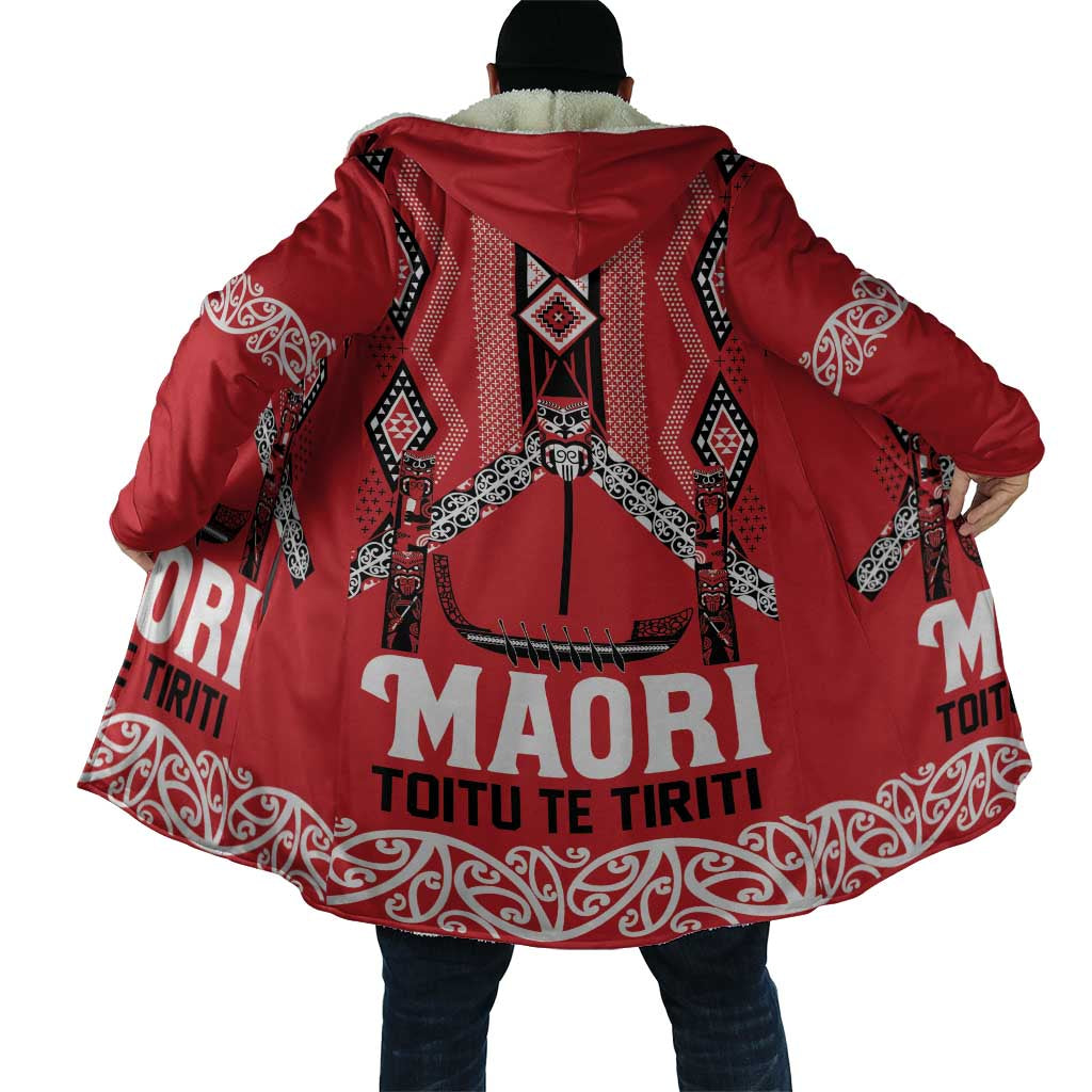 Toitu Te Tiriti Waitangi Cloak Red Wharenui House - Polynesian Pride