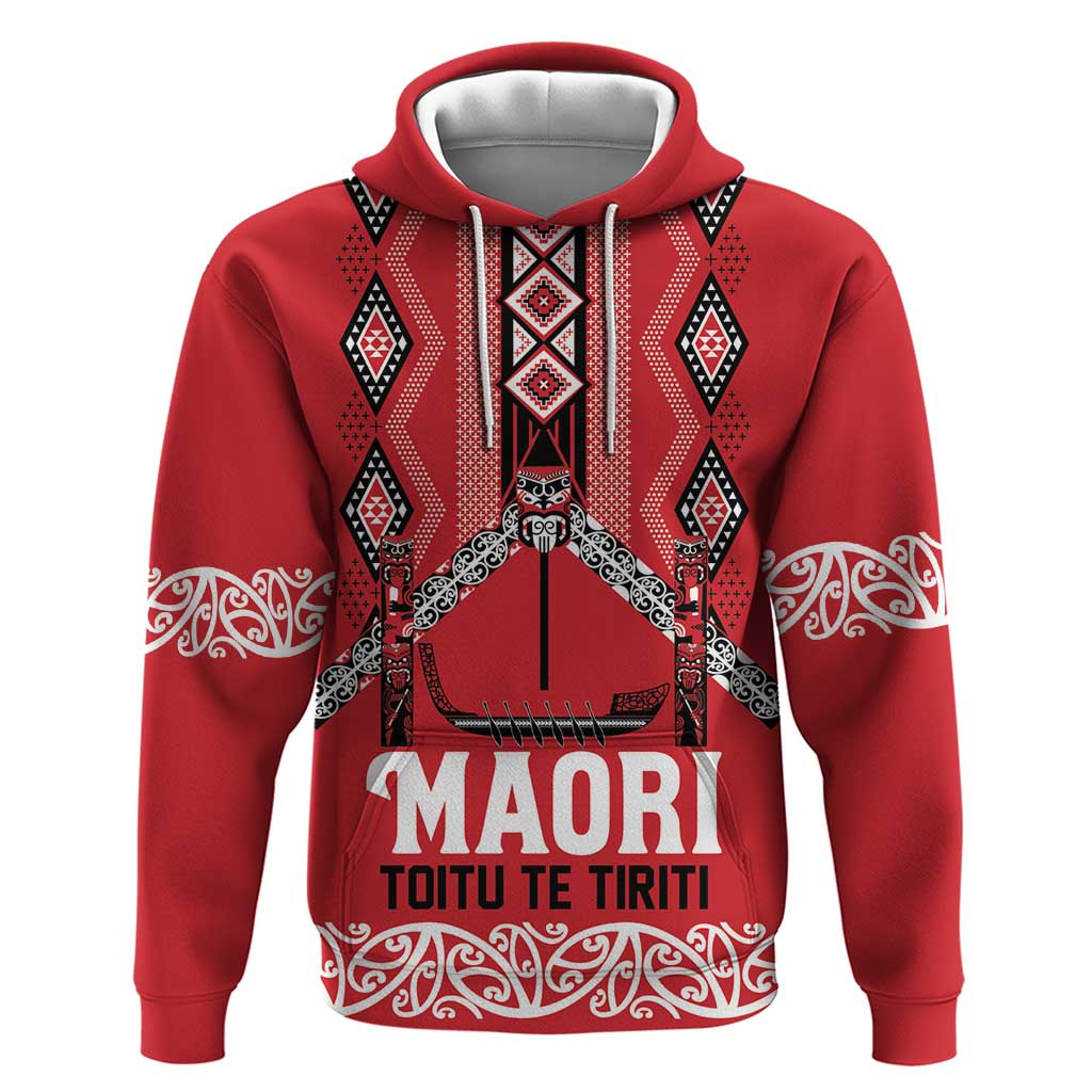 Toitu Te Tiriti Waitangi Hoodie Red Wharenui House LT9 Pullover Hoodie Red - Polynesian Pride