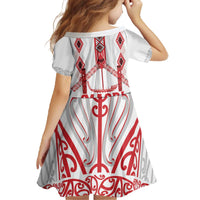 Toitu Te Tiriti Waitangi Family Matching Off The Shoulder Long Sleeve Dress and Hawaiian Shirt White Wharenui House - Polynesian Pride