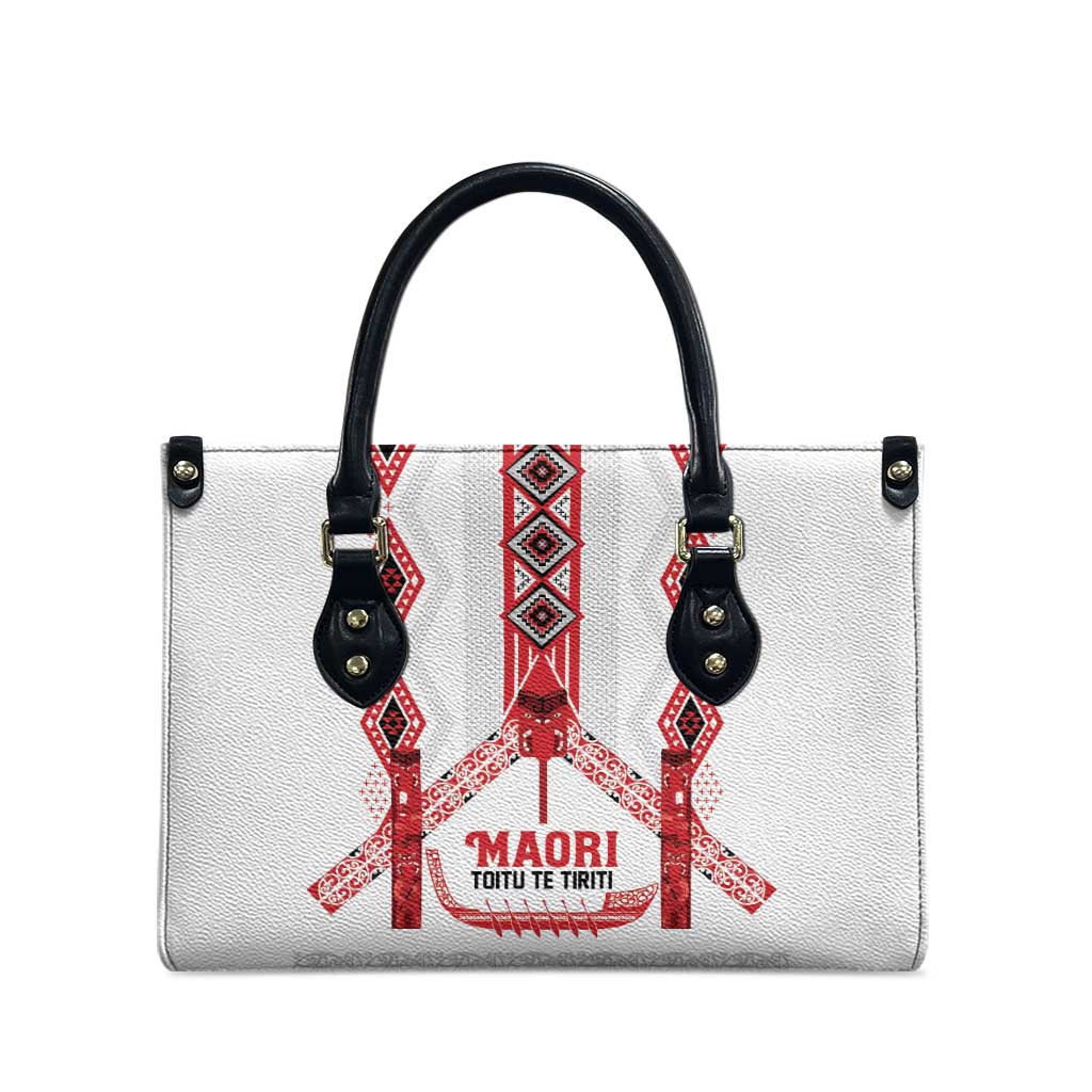 Toitu Te Tiriti Waitangi Leather Bag White Wharenui House - Polynesian Pride