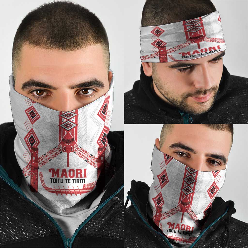 Toitu Te Tiriti Waitangi Neck Gaiter White Wharenui House - Polynesian Pride