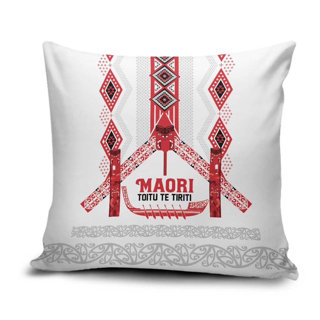 Toitu Te Tiriti Waitangi Pillow Cover White Wharenui House - Polynesian Pride