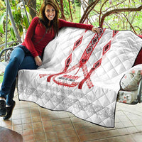 Toitu Te Tiriti Waitangi Quilt White Wharenui House - Polynesian Pride