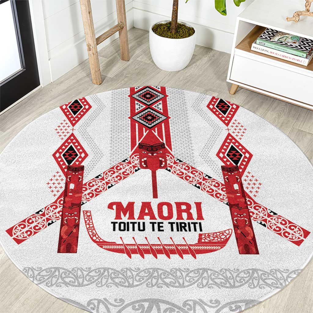 Toitu Te Tiriti Waitangi Round Carpet White Wharenui House - Polynesian Pride