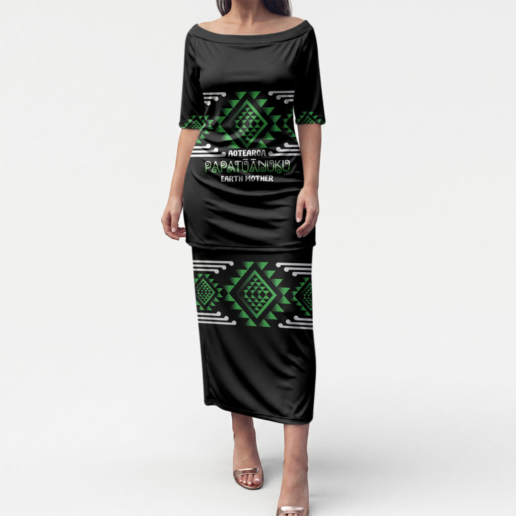 Aotearoa Atua Papatuanuku Personalised Puletasi Maori Earth Mother Taniko Motifs LT14 Long Dress Green - Polynesian Pride
