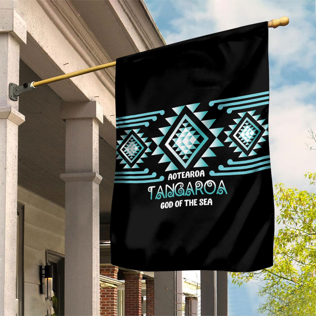 Aotearoa Atua Tangaroa Garden Flag Maori God Of The Sea Taniko Motifs LT14 House Flag Turquoise - Polynesian Pride