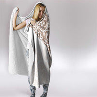 New Zealand Manta Ray Tattoo Hooded Blanket Aotearoa Maori Haehae Beige - Polynesian Pride