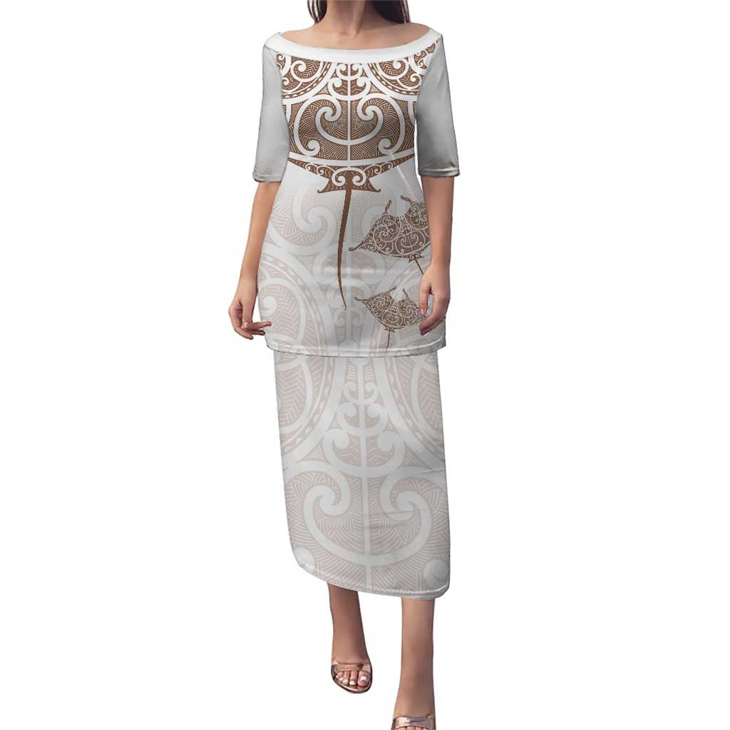 New Zealand Manta Ray Tattoo Puletasi Aotearoa Maori Haehae Beige - Polynesian Pride