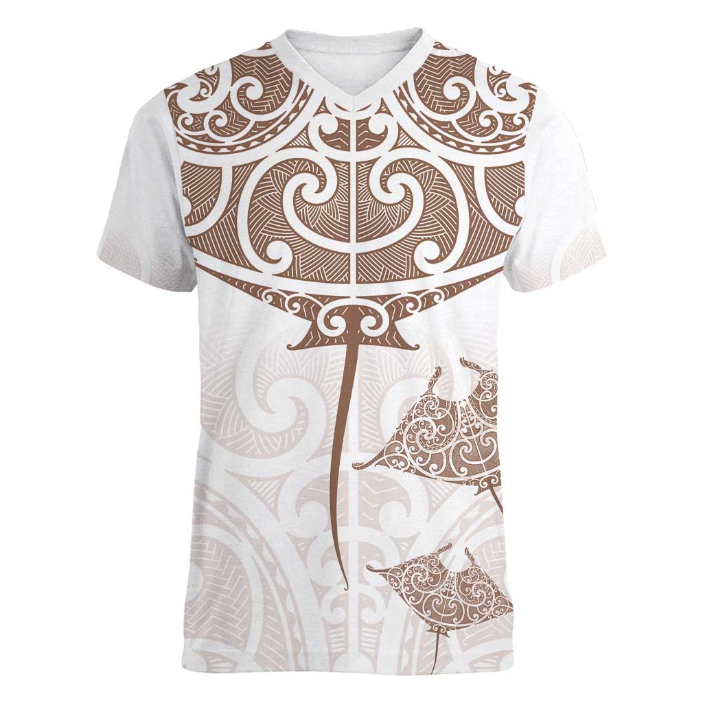 New Zealand Manta Ray Tattoo Women V-Neck T-Shirt Aotearoa Maori Haehae Beige - Polynesian Pride