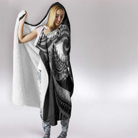 Black Polynesia Hooded Blanket Tribal Pattern Tropical Frangipani LT14 - Polynesian Pride