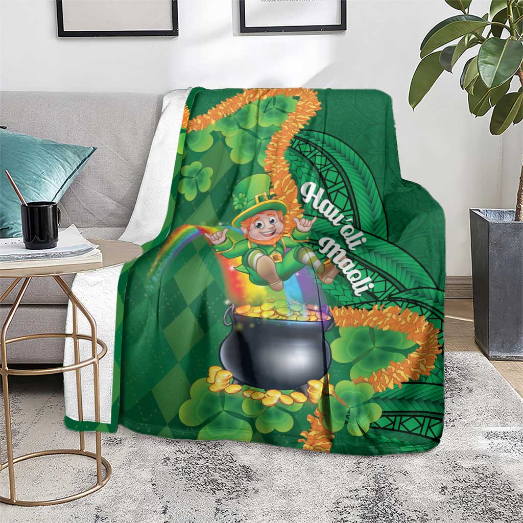 St Patrick's Day Hawaii Blanket Hauoli Maoli Funny Shaka Leprechaun