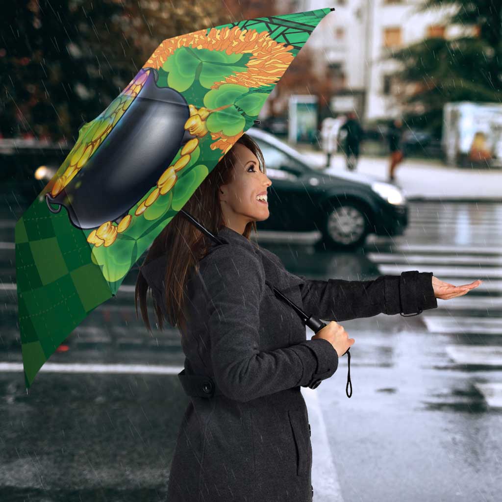 St Patrick's Day Hawaii Umbrella Hauoli Maoli Funny Shaka Leprechaun