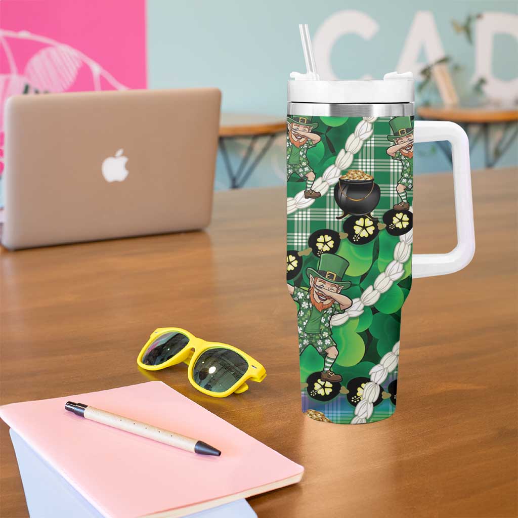 St Patrick's Day Palaka Hawaii Tumbler With Handle Kukui Nut Pikake Lei Shamrock Dabbing Leprechaun