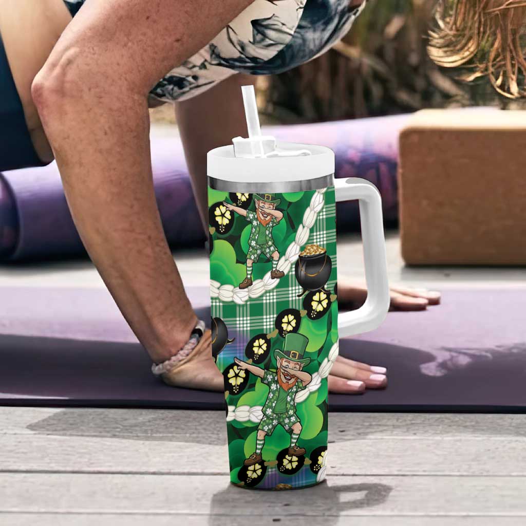 St Patrick's Day Palaka Hawaii Tumbler With Handle Kukui Nut Pikake Lei Shamrock Dabbing Leprechaun