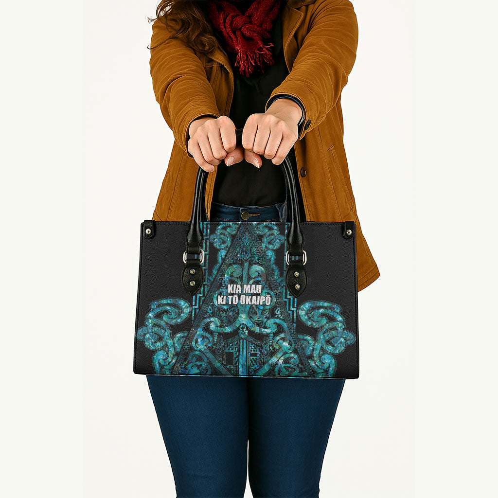 Maori Language Week Leather Bag Kia Mau Ki To Ukaipo Paua Shell Color LT14 - Polynesian Pride