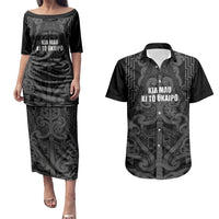 Maori Language Week Personalised Couples Matching Puletasi and Hawaiian Shirt Kia Mau Ki To Ukaipo Grey Color LT14 Grey - Polynesian Pride